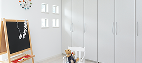 可動間仕切り収納FAMO